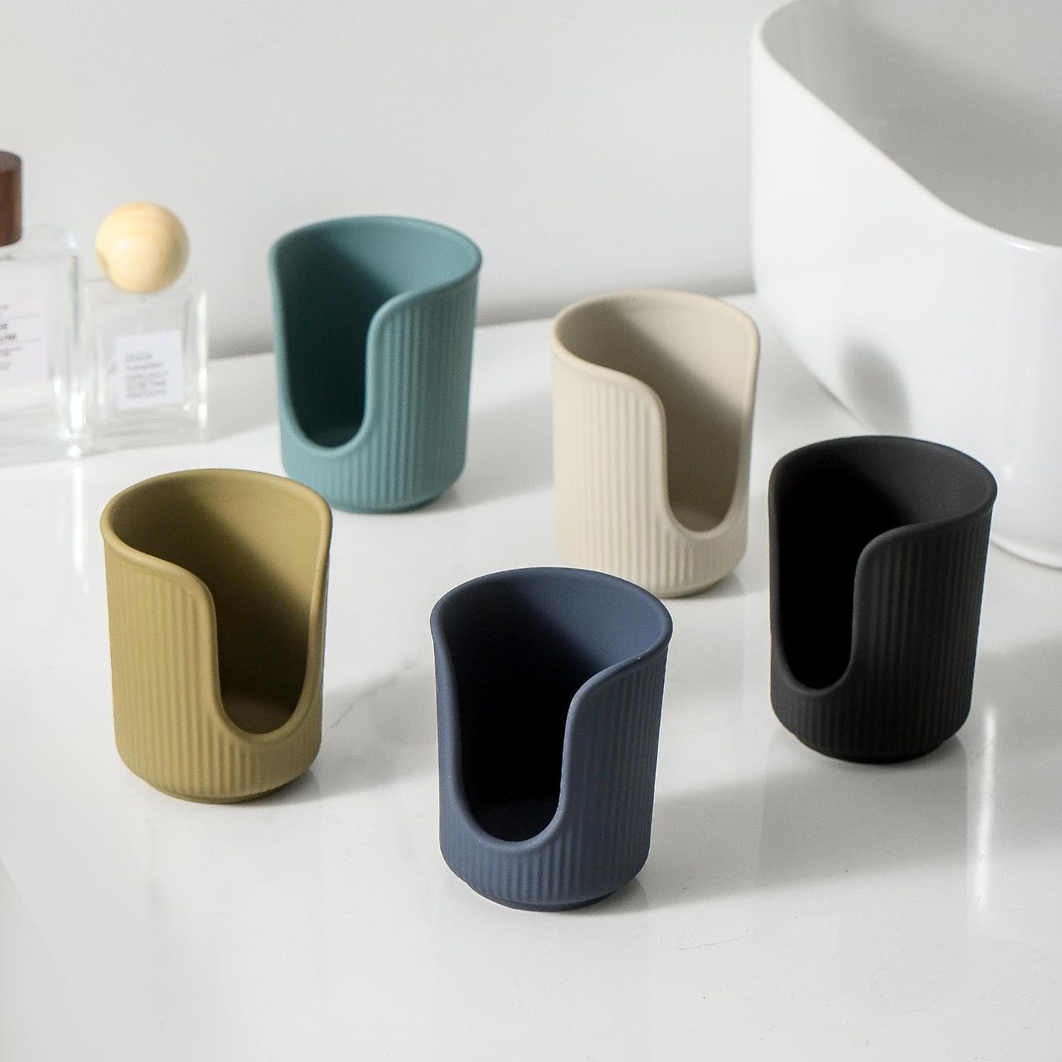 Dobbyby Ceramic Cup Dispenser with Vertical Stripes - Matte Cream